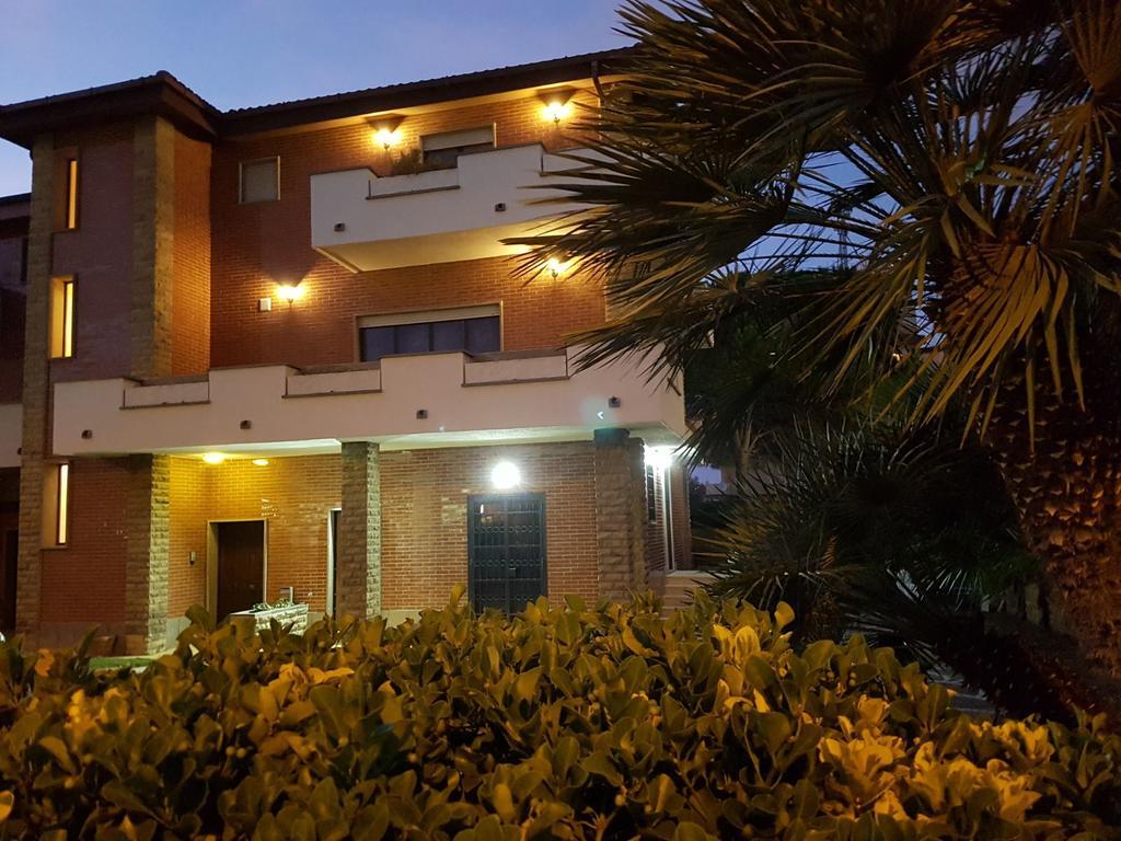 Myricae Rooms Affittacamere No Late Arrival Fiumicino Exteriör bild