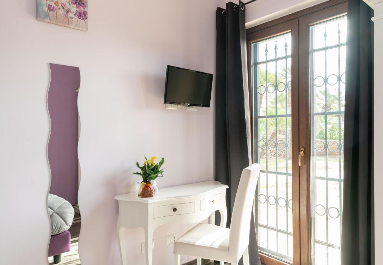 Myricae Rooms Affittacamere No Late Arrival Fiumicino Exteriör bild