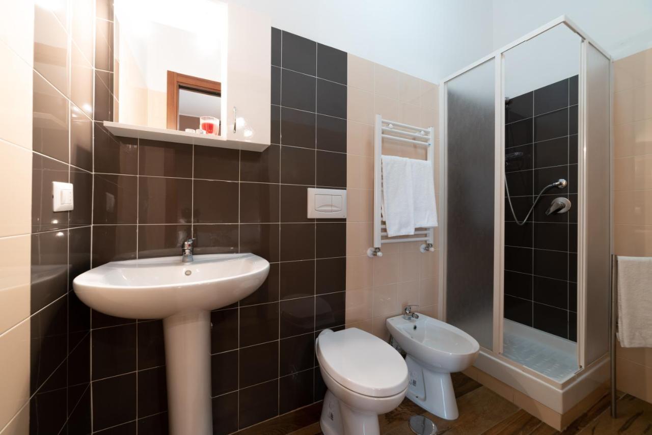 Myricae Rooms Affittacamere No Late Arrival Fiumicino Exteriör bild