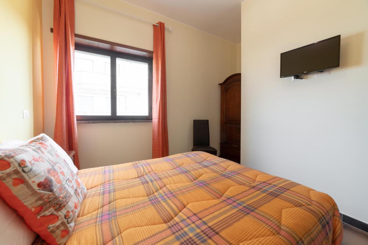 Myricae Rooms Affittacamere No Late Arrival Fiumicino Exteriör bild