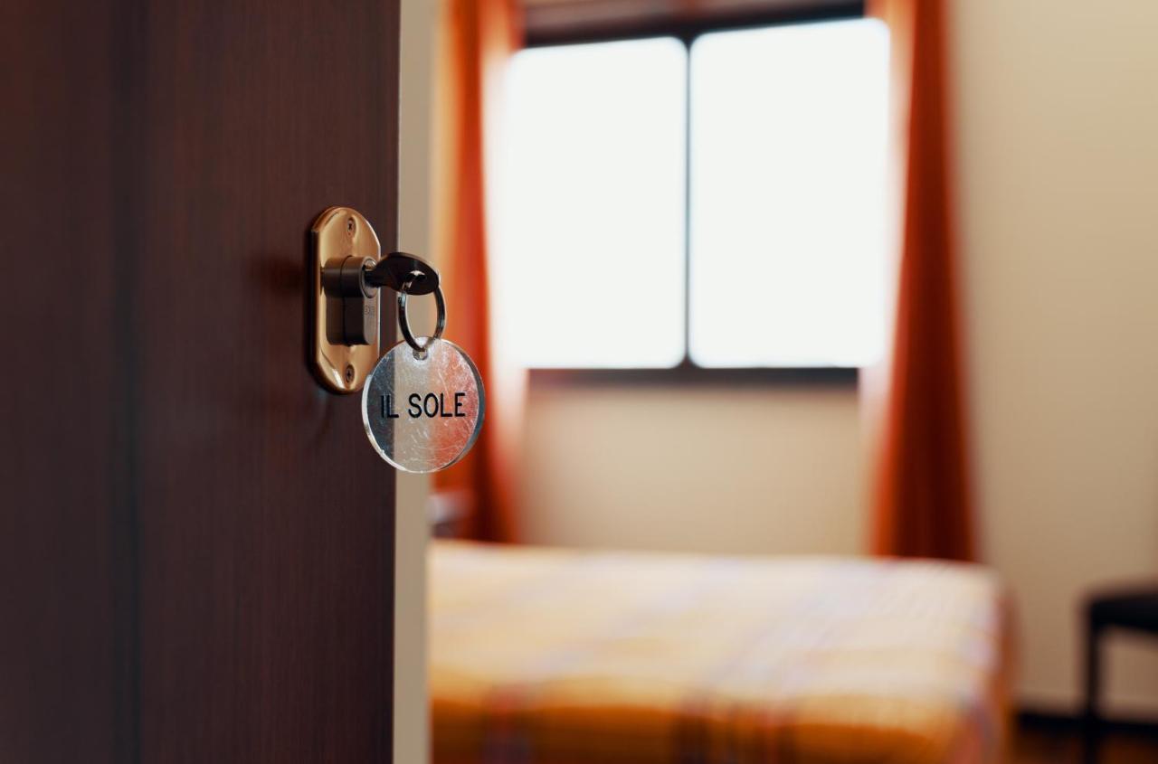 Myricae Rooms Affittacamere No Late Arrival Fiumicino Exteriör bild