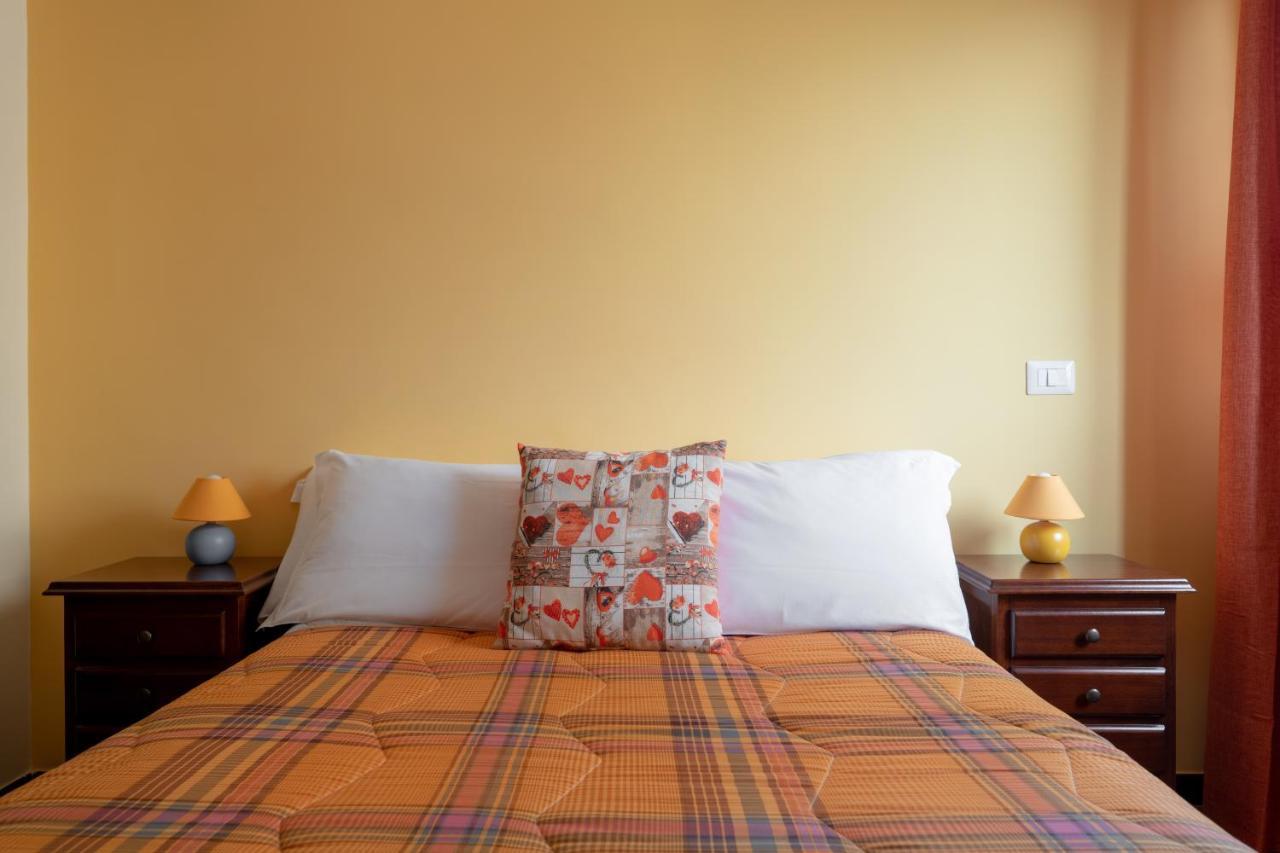 Myricae Rooms Affittacamere No Late Arrival Fiumicino Exteriör bild