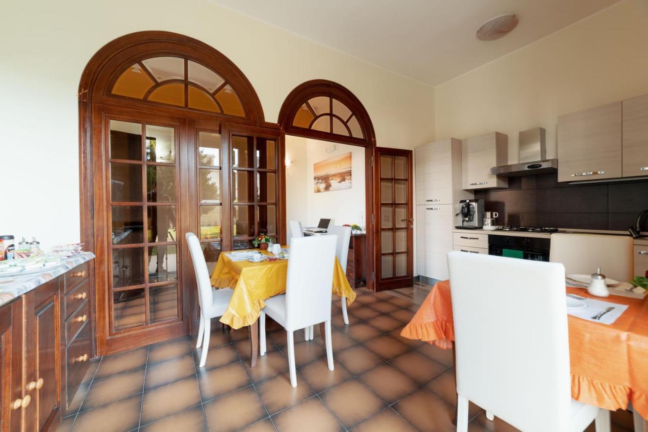 Myricae Rooms Affittacamere No Late Arrival Fiumicino Exteriör bild